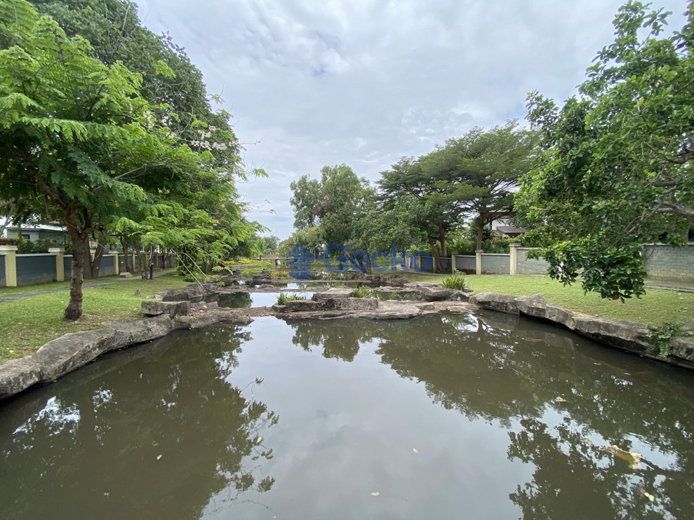 The Village At Horseshoe Point (Photo 3)