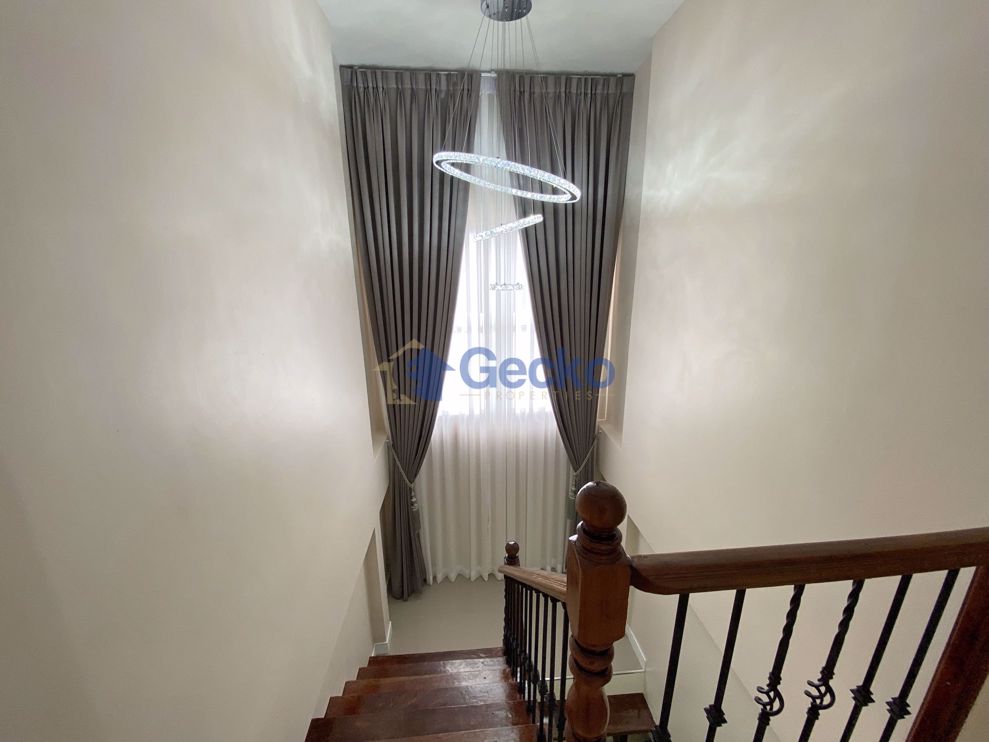 Picture of 4 Bedrooms House  South Pattaya H009979