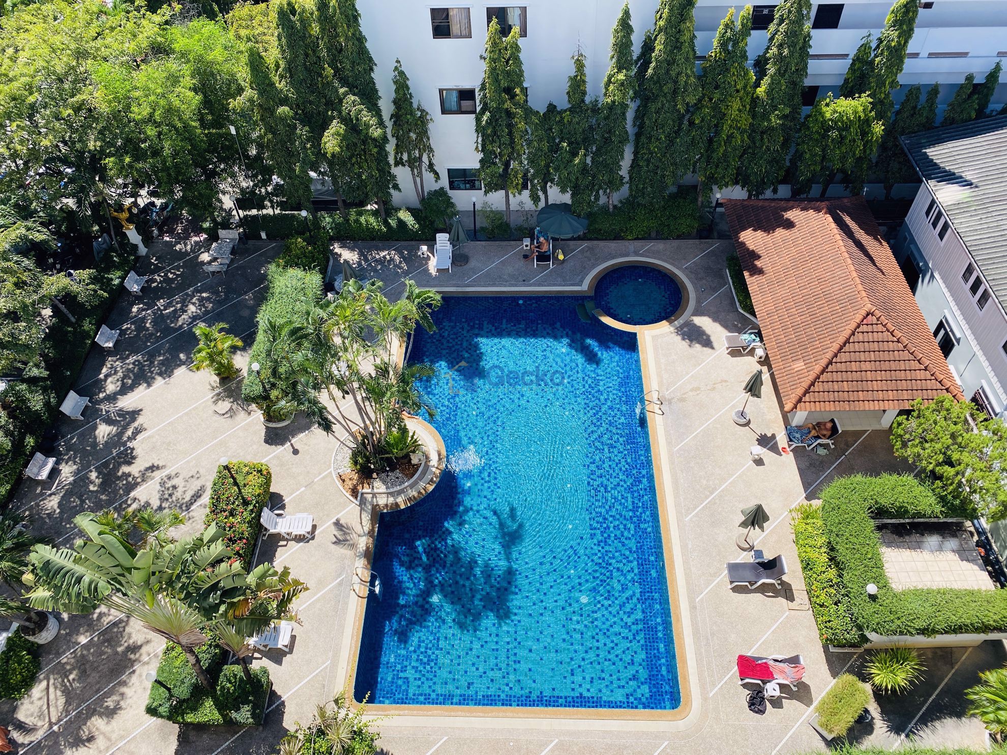 2 Bedrooms Condo in Diana Estates Central Pattaya C010000