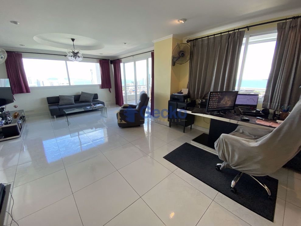 Picture of 2 Bedrooms Condo in Pattaya Hill Resort Pratumnak C010019