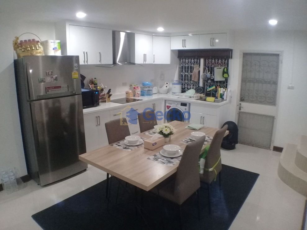 2 Bedrooms House  Central Pattaya H010094 (Photo 3)