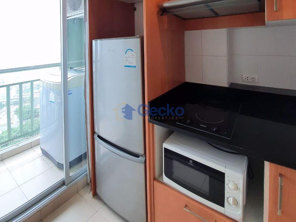 2 Bedrooms Condo in Lumpini Condotown North Pattaya C010159 (Photo 3)