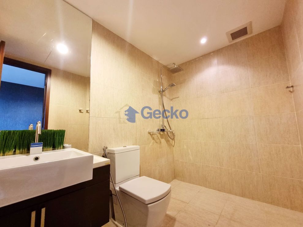 Picture of 2 Bedrooms Condo in Regent Pratumnak South Pattaya C010168