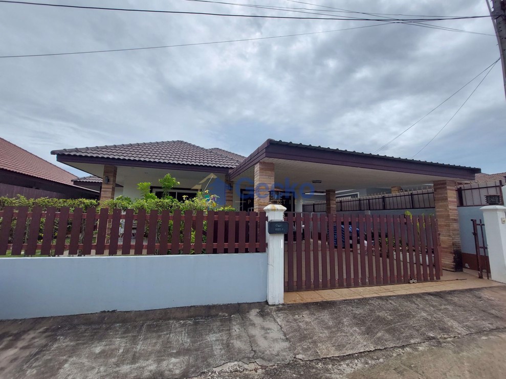3 Bedrooms House in Petchlada 3  East Pattaya H010169 (Cover Photo)