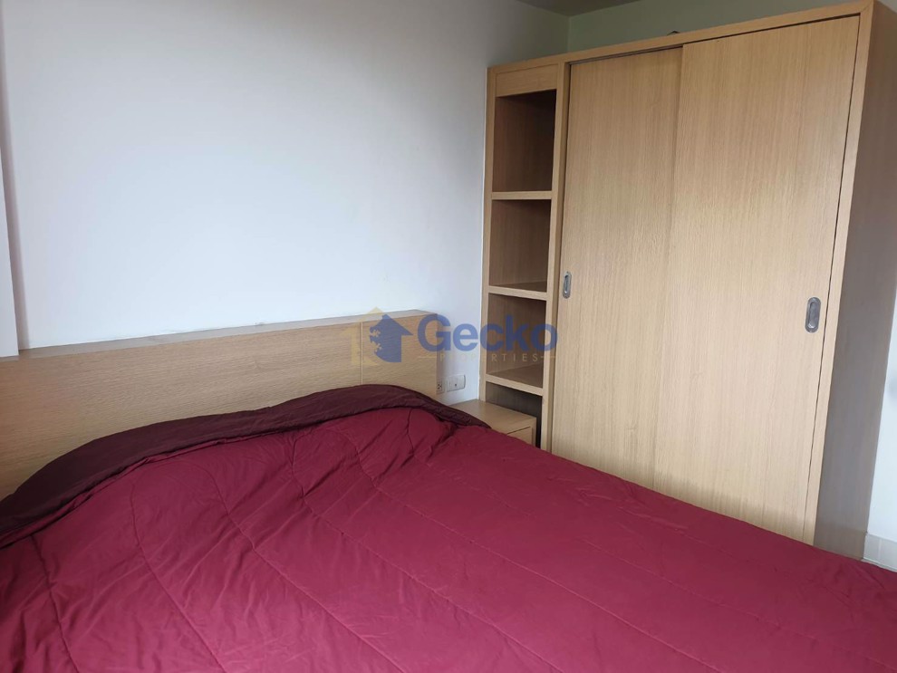 1 Bedroom Condo in Na Lanna  Central Pattaya C010172 (Photo 4)