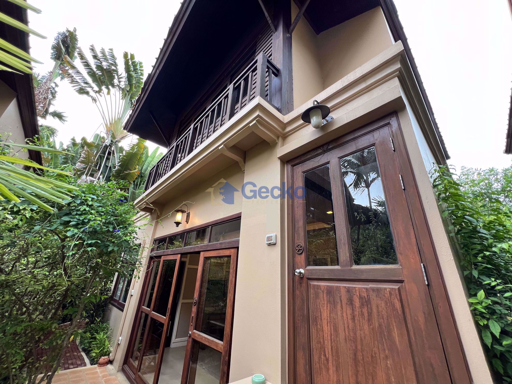 3 Bedrooms House  Jomtien H010174