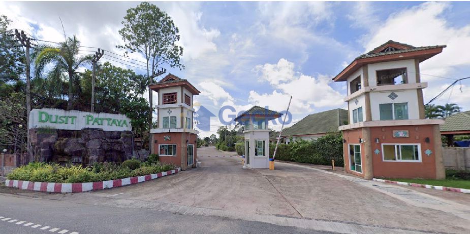Baan Dusit Village
