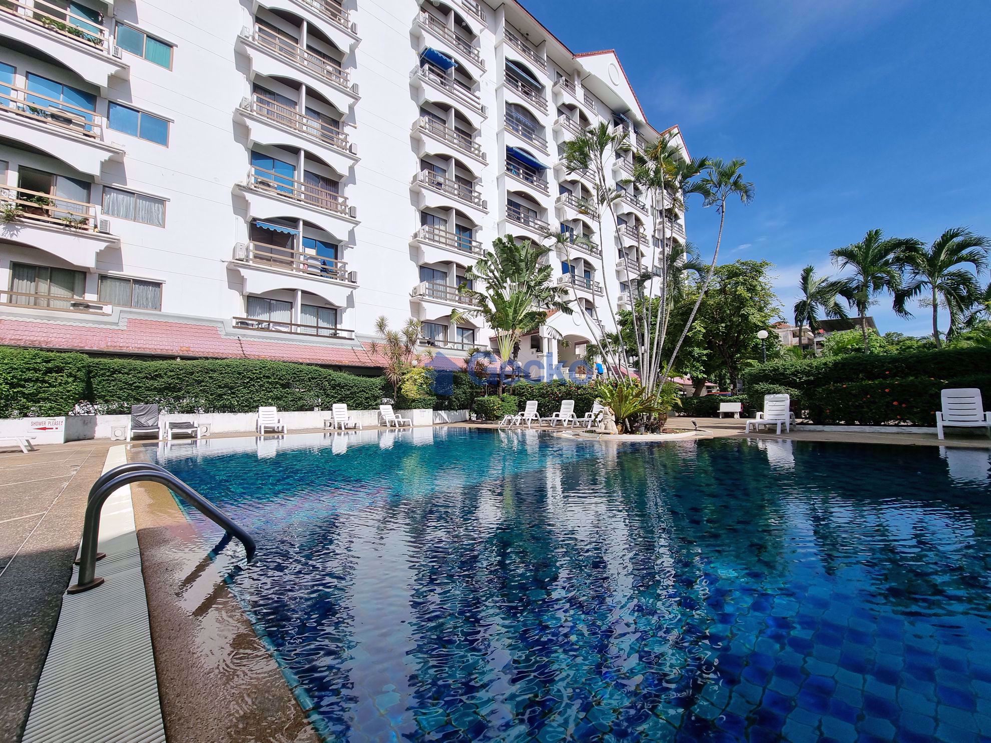 Studio Condo in Diana Estates Central Pattaya C010309