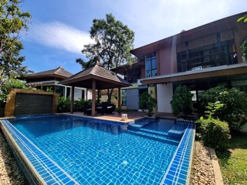 3 Bedrooms House in The Village At Horseshoe Point  East Pattaya H010323