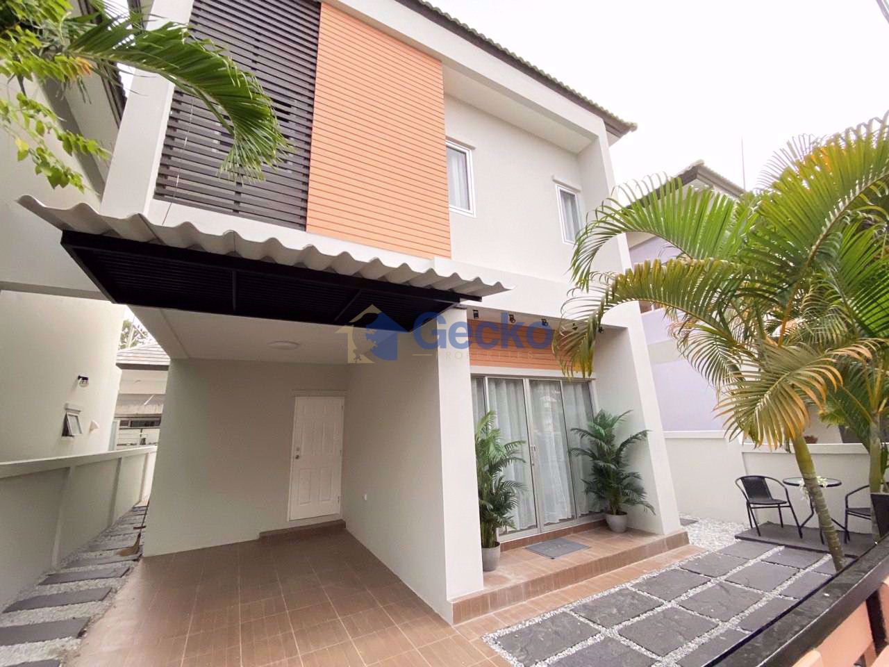 3 Bedrooms House in Patta Village  East Pattaya H010342