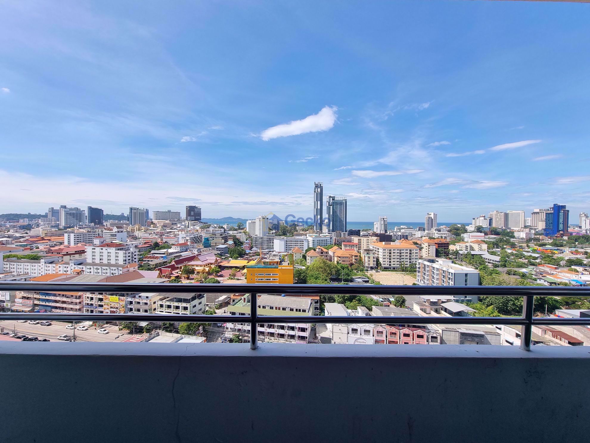 2 Bedrooms Condo in PKCP Tower Central Pattaya C010280