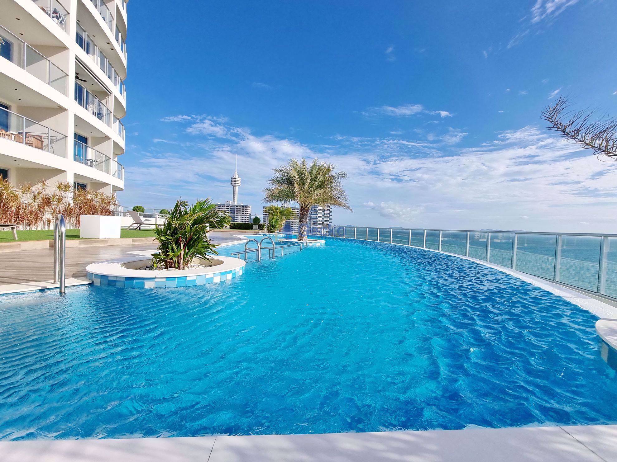 2 ห้องนอน คอนโดมิเนี่ยม in  Sands Condominium พระตำหนัก C001050