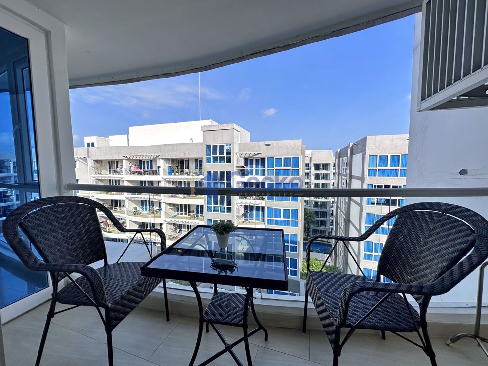 1 Bedroom Condo in Grand Avenue Central Pattaya C008491 (Photo 1)