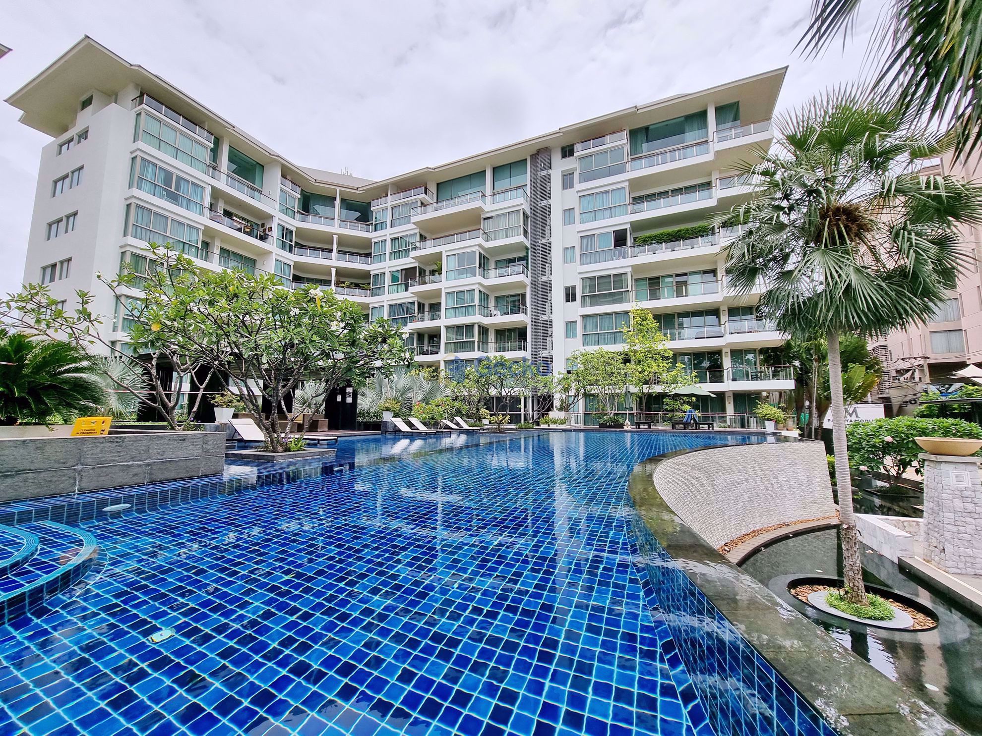 2 ห้องนอน คอนโดมิเนี่ยม in Sanctuary วงศ์อมาตย์ C001551