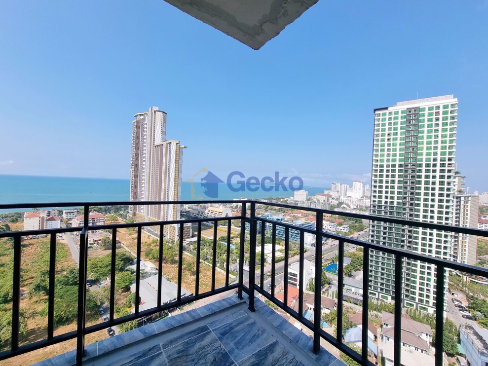 2 Bedrooms Condo in The Twin Towers  Jomtien C010570 (Photo 3)
