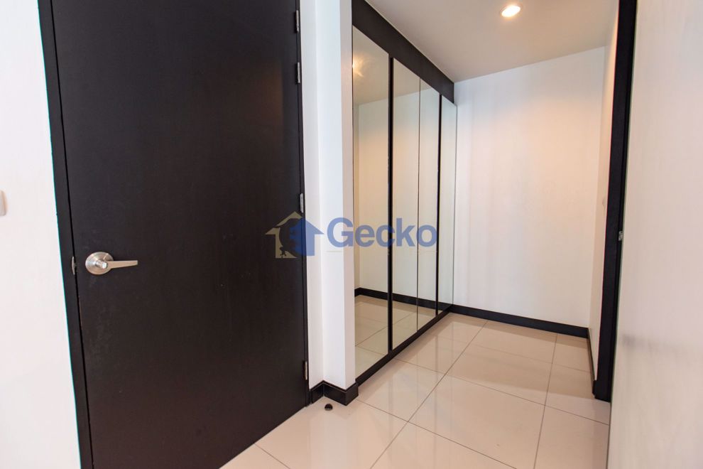 Picture of 2 Bedrooms Condo in South Beach Pratumnak C010633