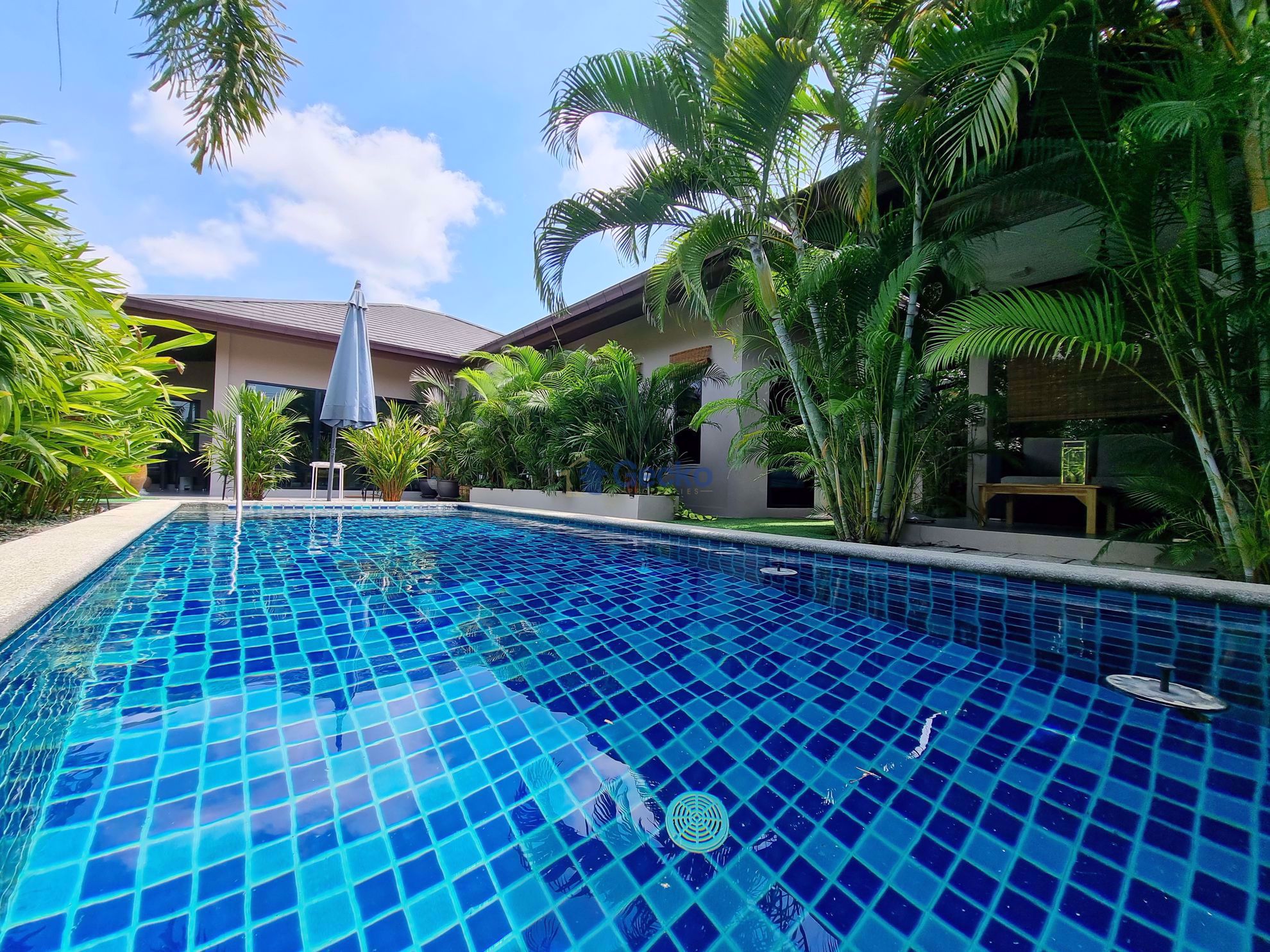 3 ห้องนอน บ้าน in บ้านพัทยา 5  ห้วยใหญ่ H010656