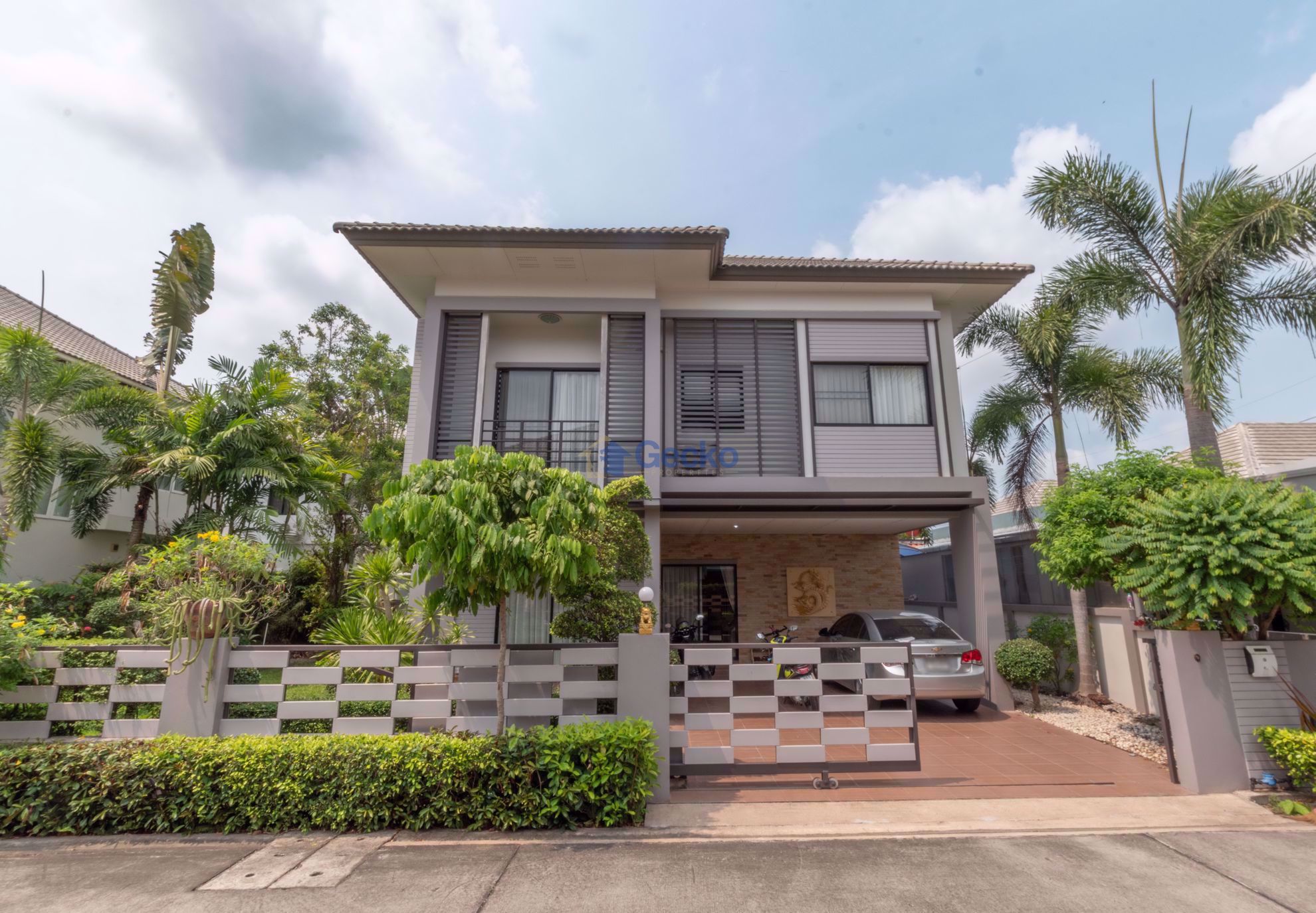 3 ห้องนอน บ้าน in Patta Village  พัทยาตะวันออก H010717