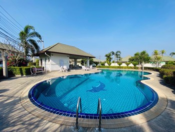 3 Bedrooms House in Green Field Villa 3  East Pattaya H010757