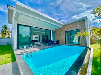 3 Bedrooms House  East Pattaya H011003