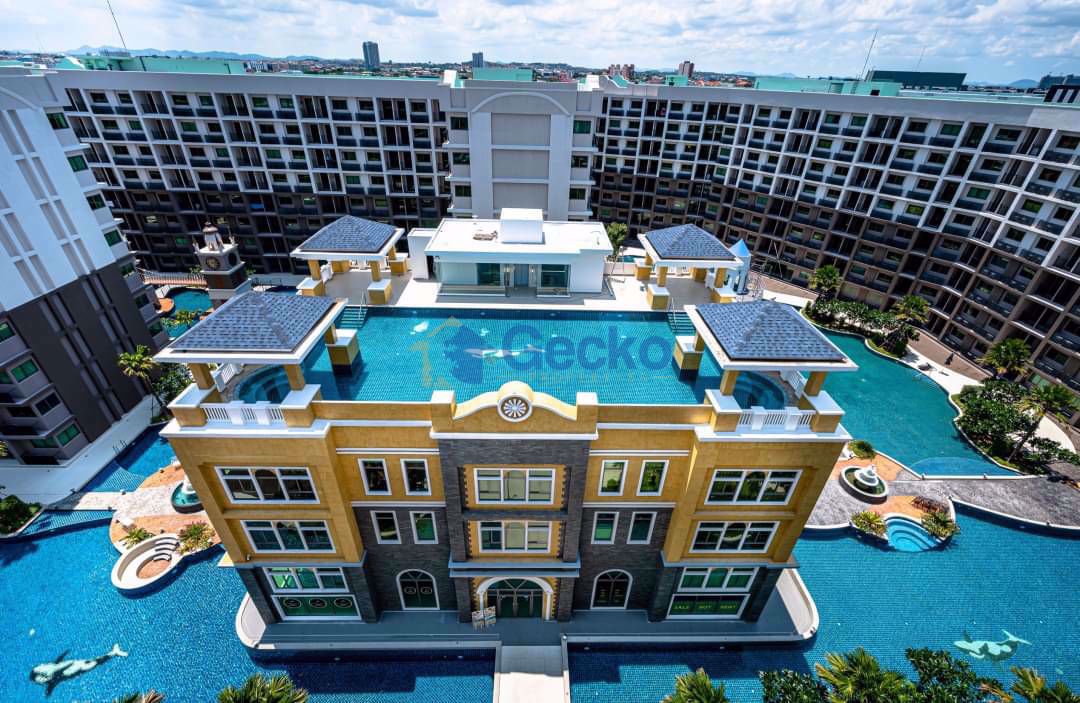 2 Bedrooms Condo in Arcadia Beach Continental South Pattaya C010059
