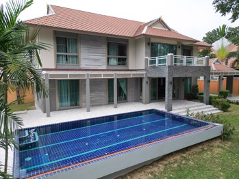 6 Bedrooms House in Grand Regent Pattaya   East Pattaya H011373