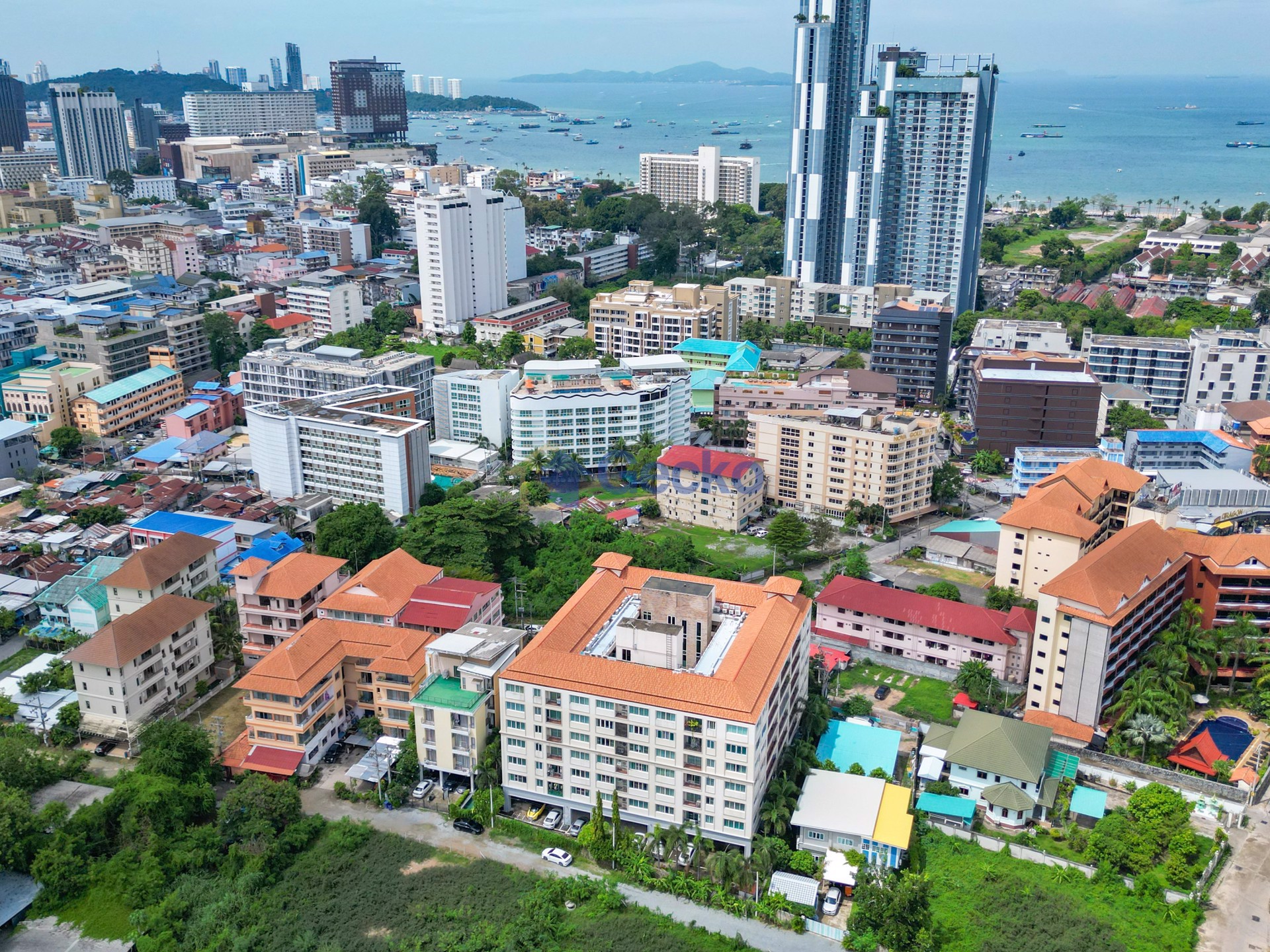 1 Bedroom Condo in Nova Atrium Central Pattaya C011661