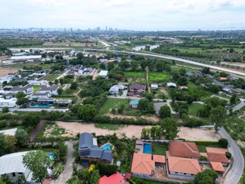 Land available in East Pattaya L011744
