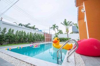 Picture of 3 ห้องนอน บ้าน in Natheekarn Park View  พัทยาตะวันออก H011762