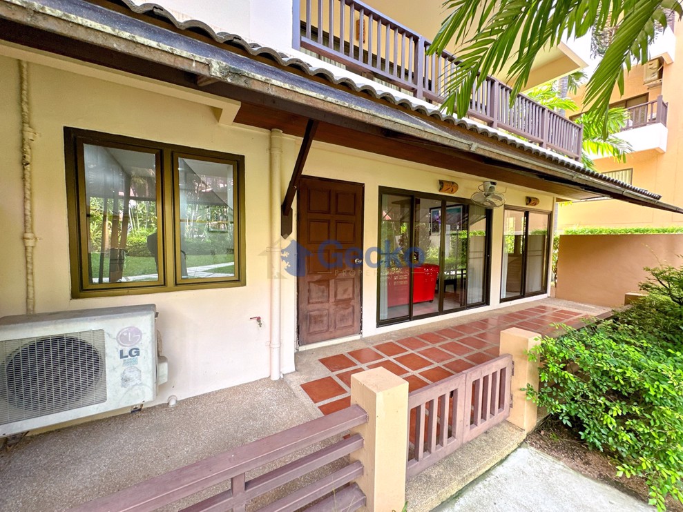 1 Bedroom Condo in Chateau Dale Thabali Condo Jomtien C010354 (Photo 1)