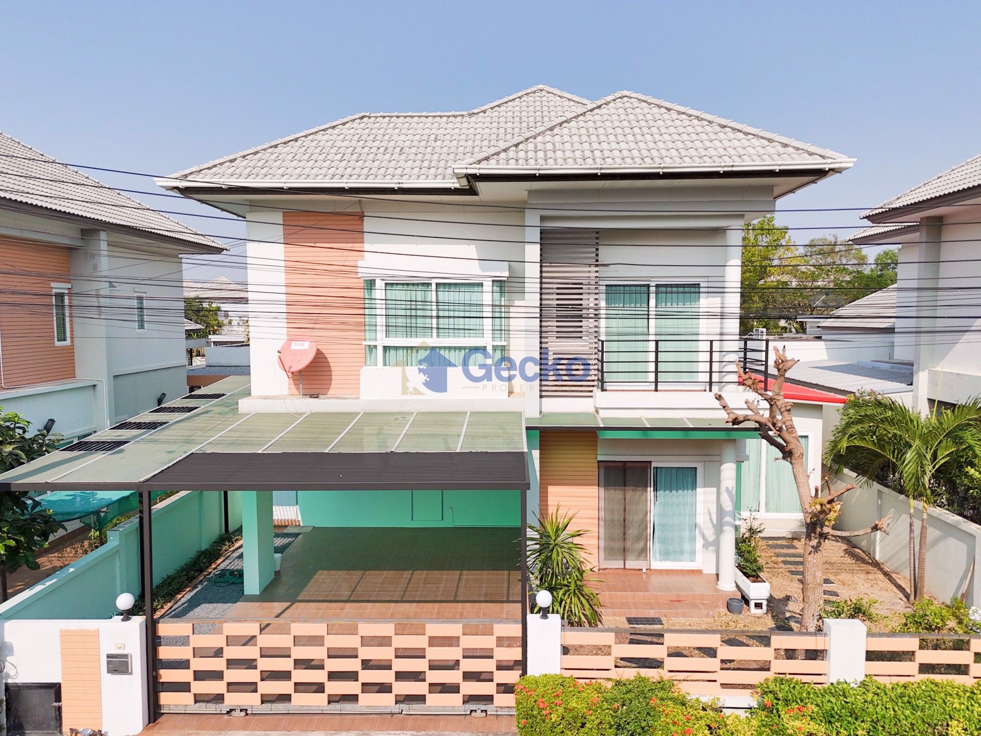 4 ห้องนอน บ้าน in Patta Village  พัทยาตะวันออก H010620