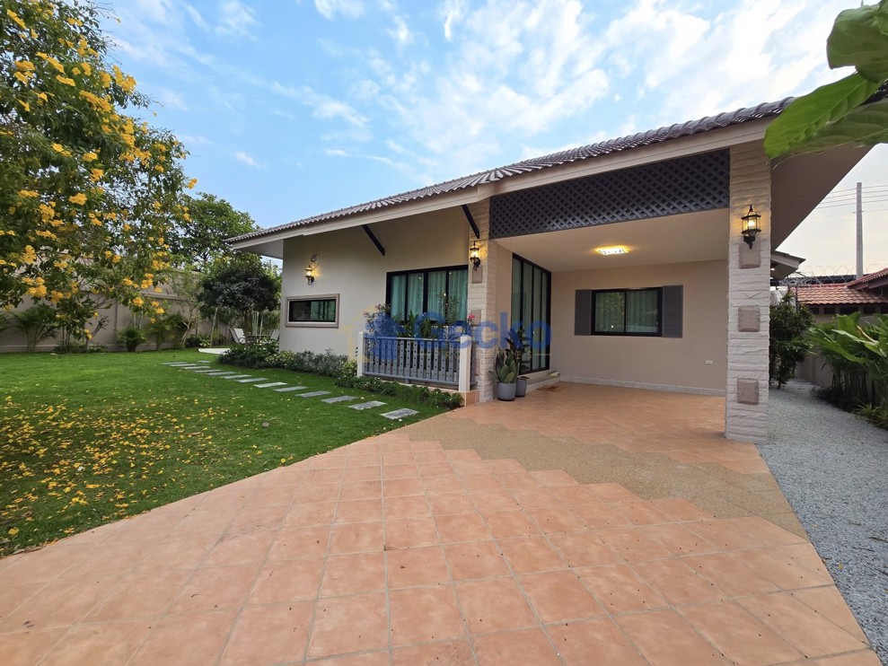 Picture of 3 Bedrooms House in Pattaya Paradise Village 2  East Pattaya H012163