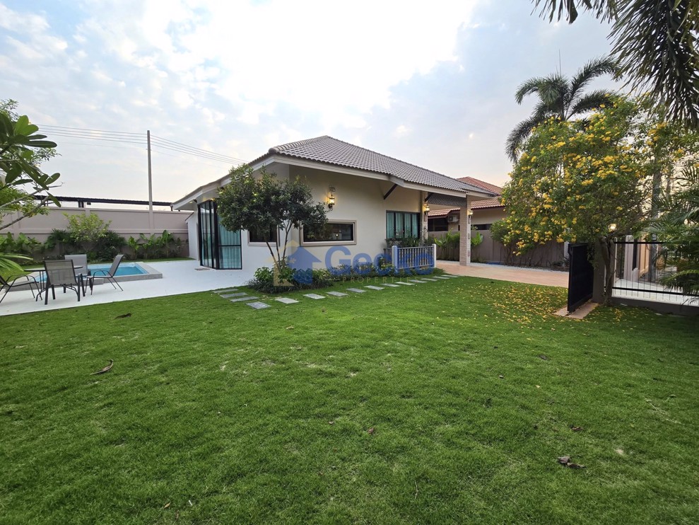 Picture of 3 Bedrooms House in Pattaya Paradise Village 2  East Pattaya H012163
