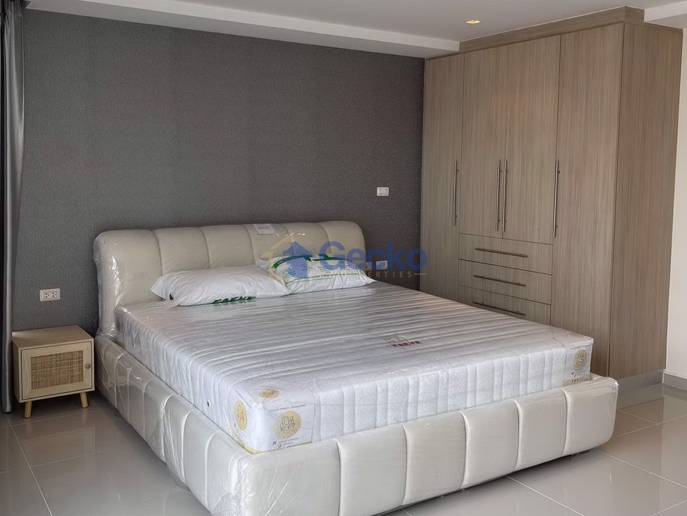 รูปภาพ 2 Bedrooms Condo in Nova Ocean View Pratumnak C012172