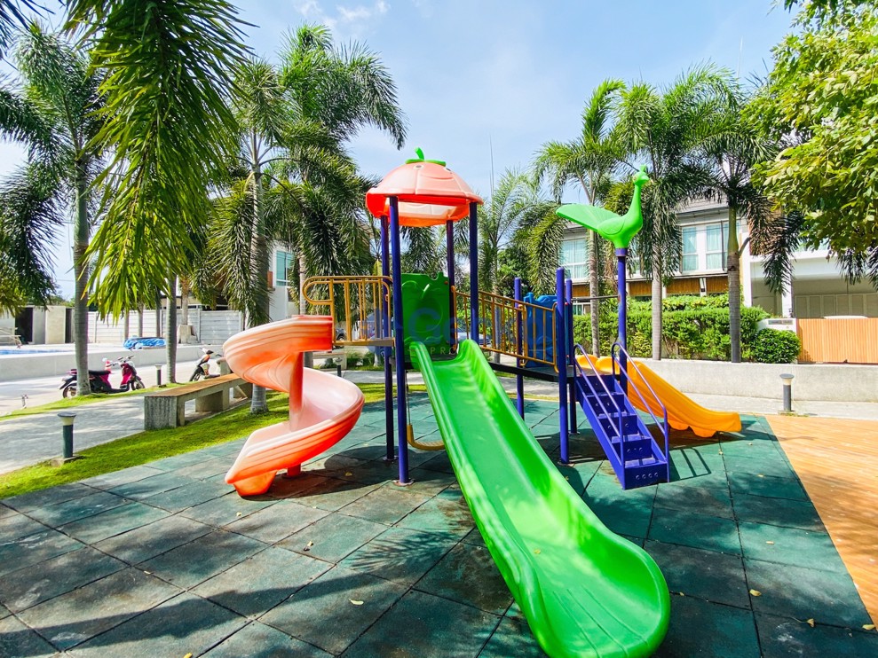 Picture of 3 Bedrooms House in Tropical Village 2  Huay Yai H012221