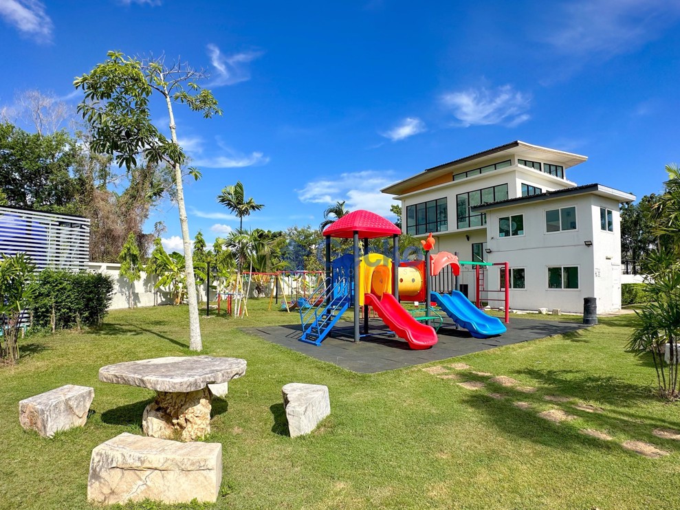 รูปภาพ 3 ห้องนอน บ้าน in Patta Village  พัทยาตะวันออก H012278