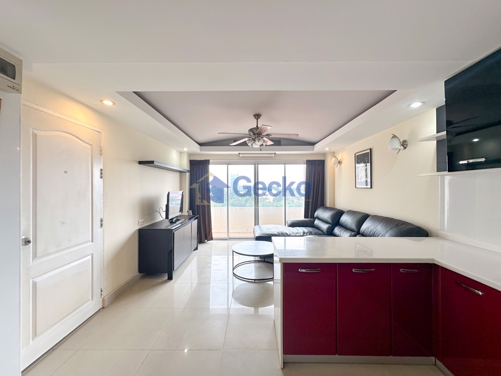 รูปภาพ 1 Bedroom Condo in Golden Pattaya Condominium Na Kluea C012332