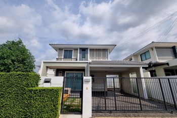 3 Bedrooms House in Life In the Garden  Bang Lamung H012346