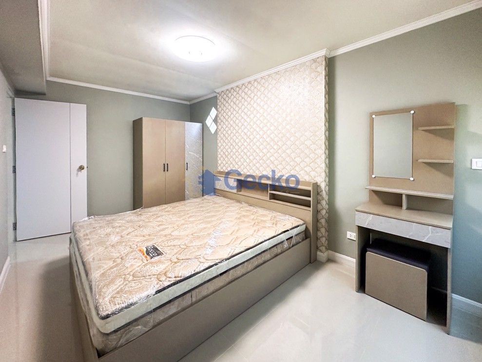 Picture of 4 Bedrooms House in Wantana Village  East Pattaya H012276