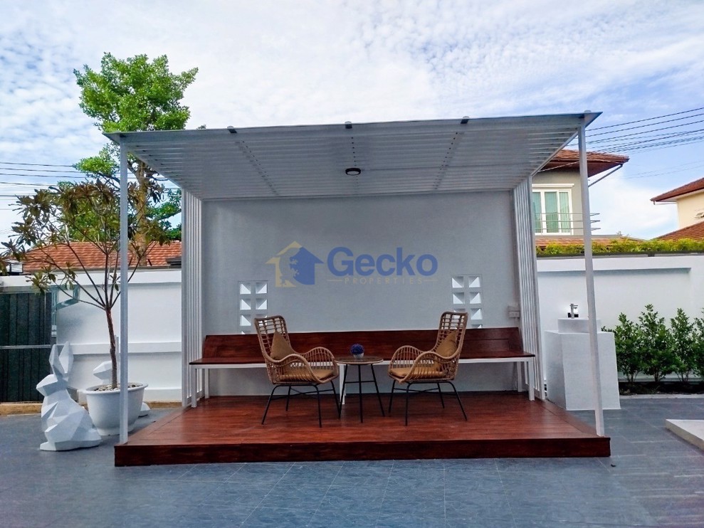 Picture of 4 Bedrooms House in Lakeside court 3  East Pattaya H012391