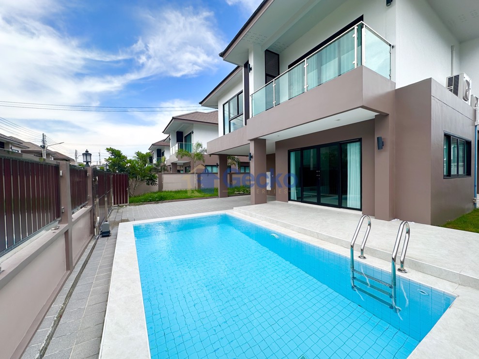 4 Bedrooms House in The Lake  Huay Yai H012414 (Photo 3)