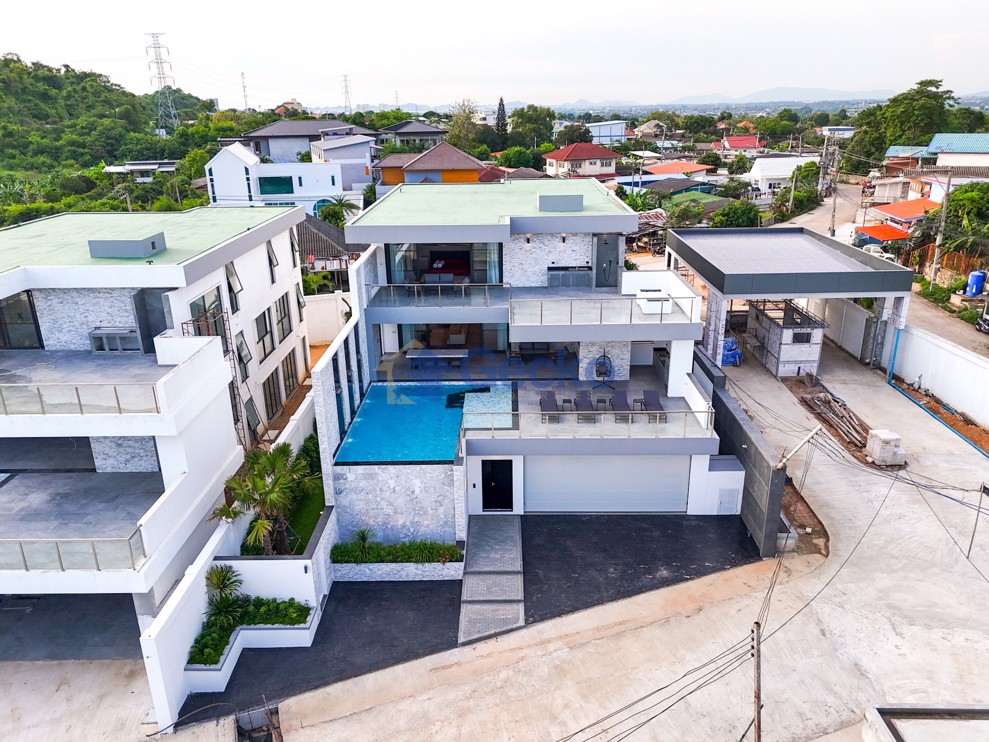 6 Bedrooms House in Siam Royal View Lakeside  Pattaya H012428 (Photo 1)