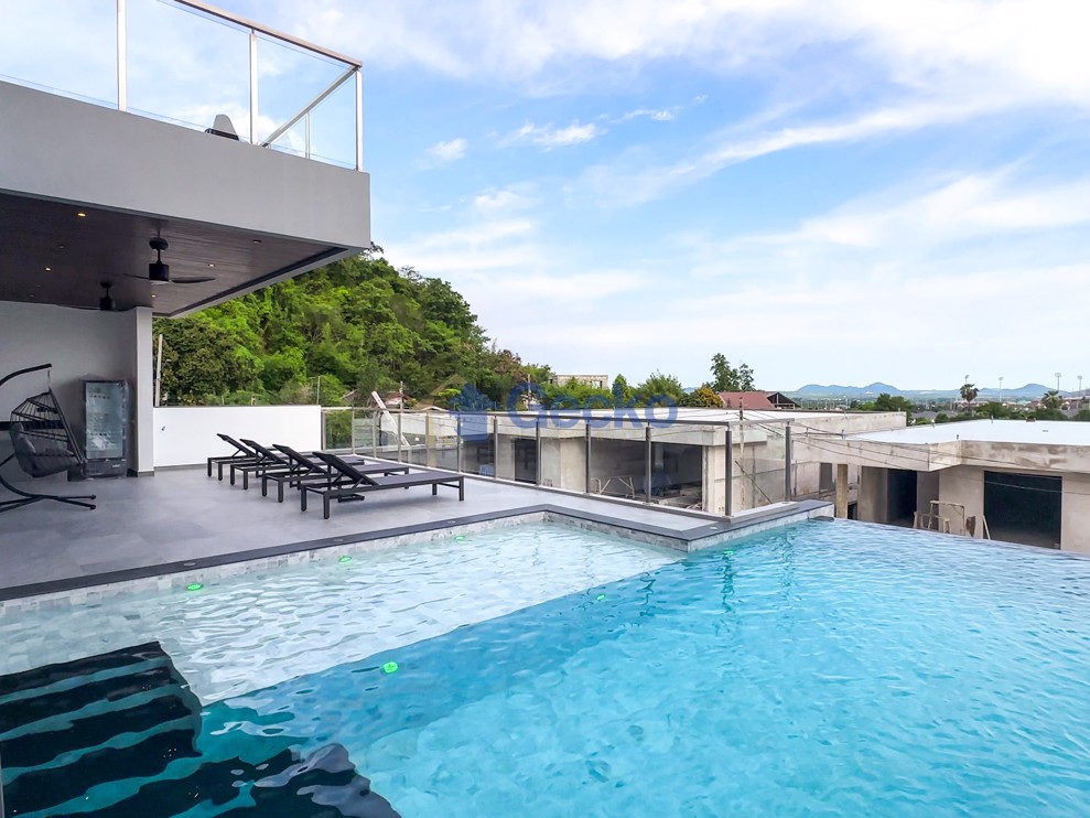 5 Bedrooms House in Siam Royal View Lakeside  Pattaya H012429 (Photo 2)