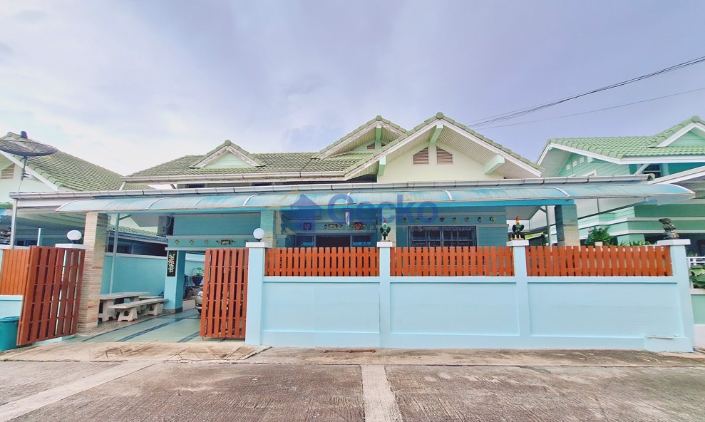 3 Bedrooms House in Baan Chalita  Na Kluea H012436 (Cover Photo)