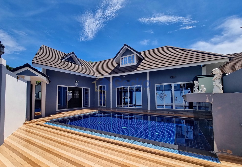 2 Bedrooms House  East Pattaya H012442 (Photo 3)