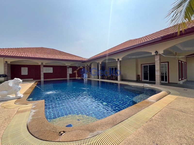 4 Bedrooms House in Eakmongkol 4  East Pattaya H012444