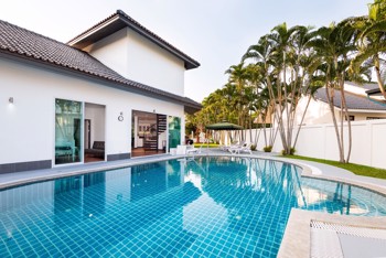 4 Bedrooms House in Villa Med  East Pattaya H012446