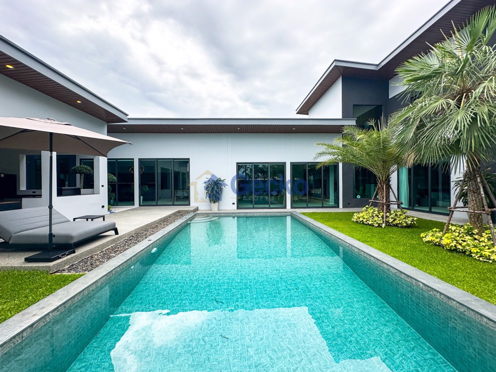 6 Bedrooms House in Sonora Residence  East Pattaya H012474 (Photo 2)