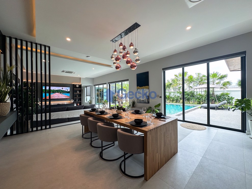 6 Bedrooms House in Sonora Residence  East Pattaya H012474 (Photo 3)