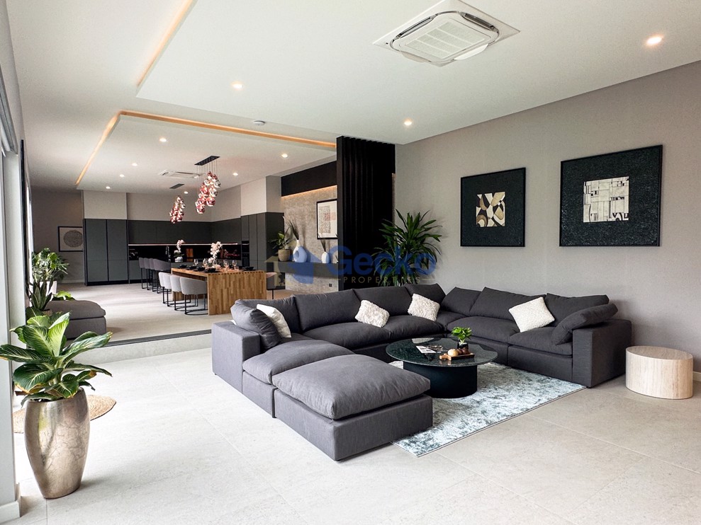 6 Bedrooms House in Sonora Residence  East Pattaya H012474 (Photo 2)